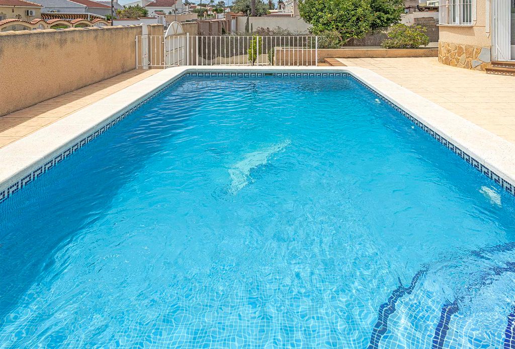 Property photo 3 of 40