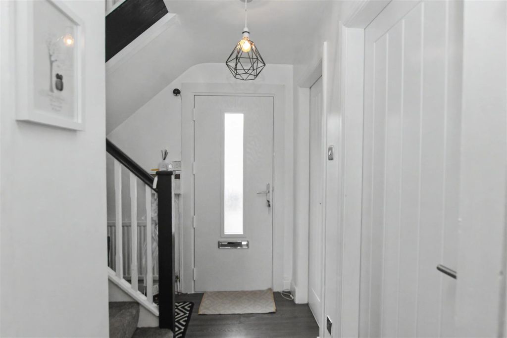 Property photo 2 of 16 2.Jpg
