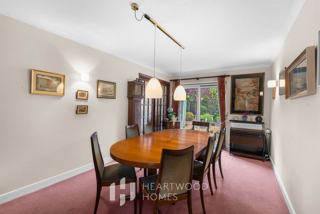 Property photo 2 of 19