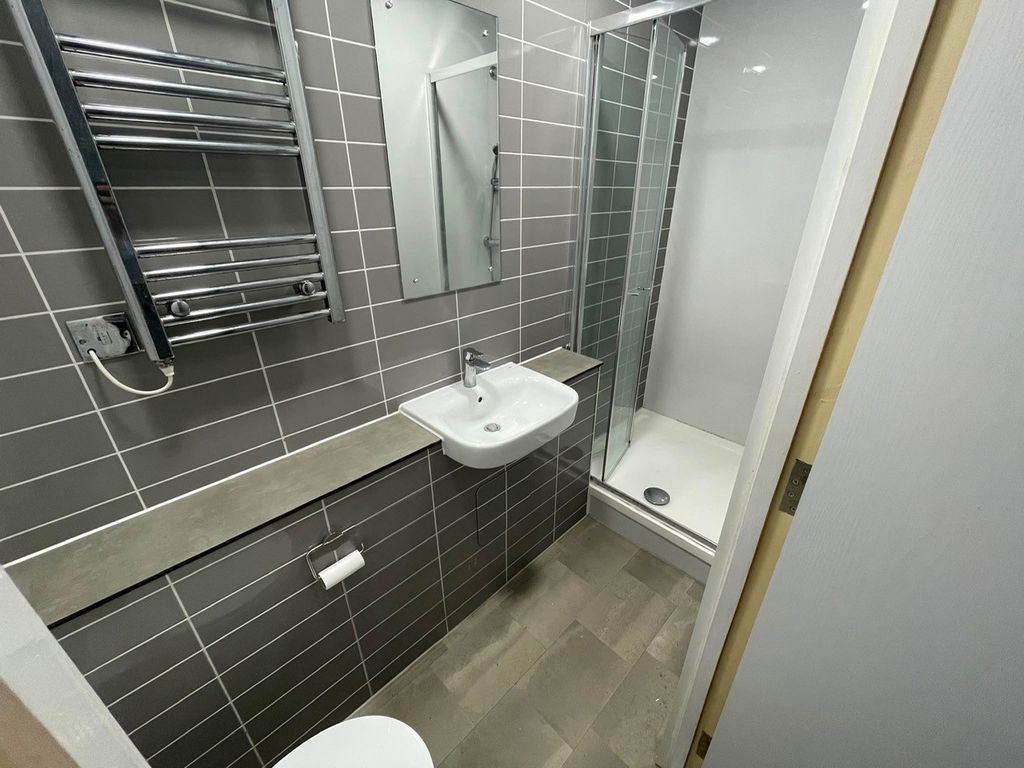 Property photo 3 of 3