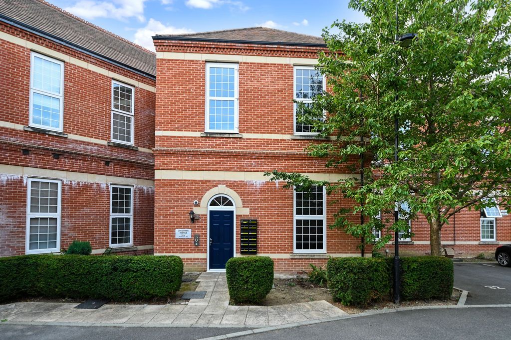 Property photo 1 of 20