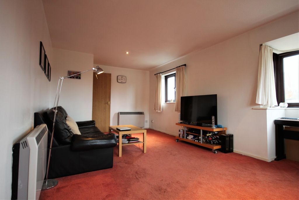 Property photo 2 of 7