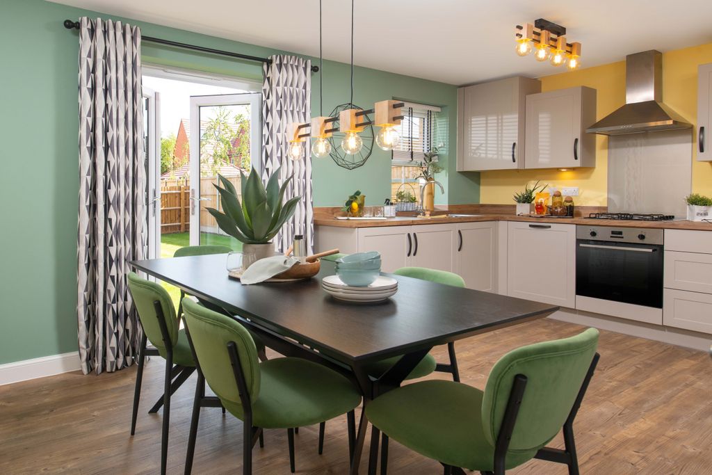 Property photo 2 of 9 Edwards Open-Plan Kitchen