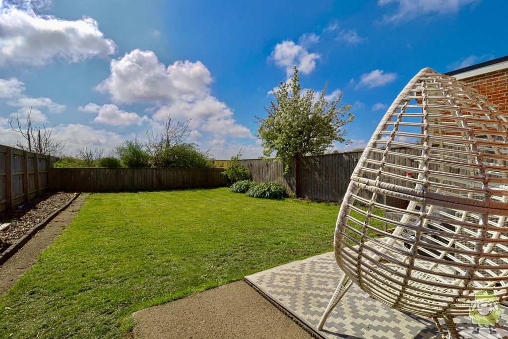 Property photo 2 of 14