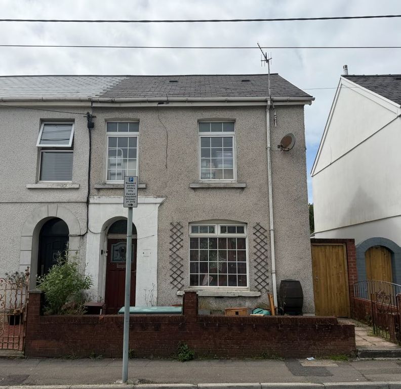 Property photo 1 of 31