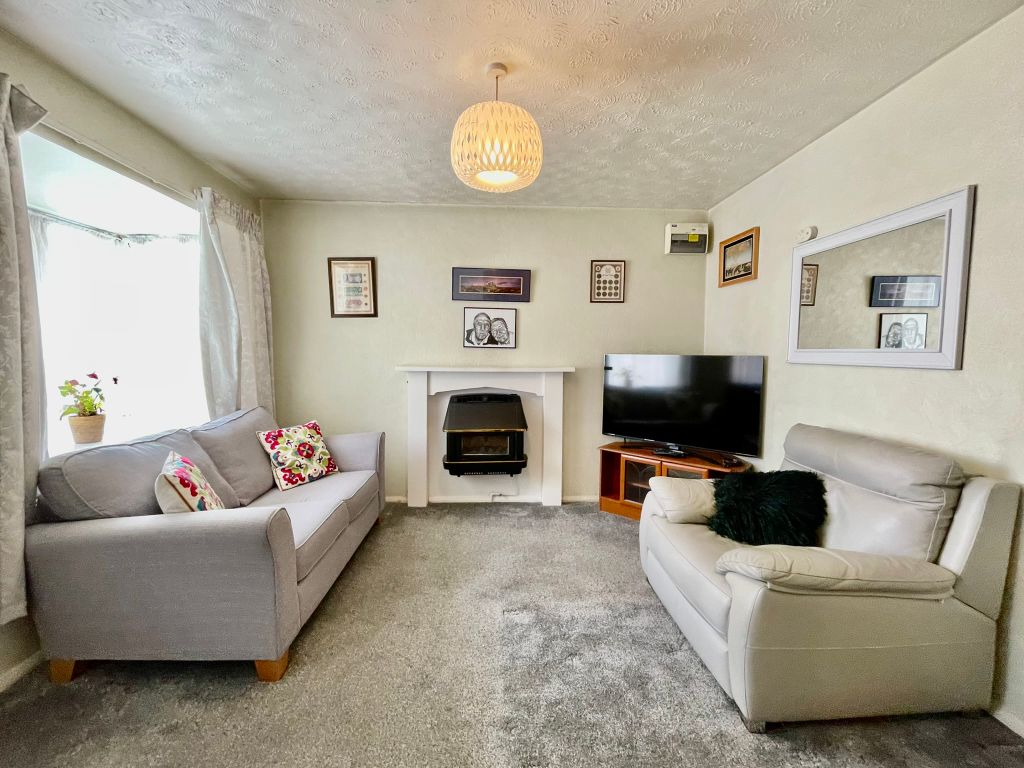 Property photo 2 of 12 Img_8189