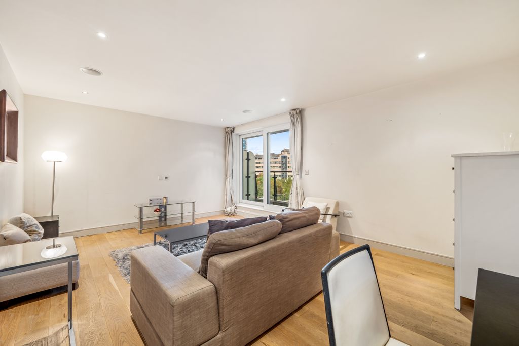 Property photo 3 of 13