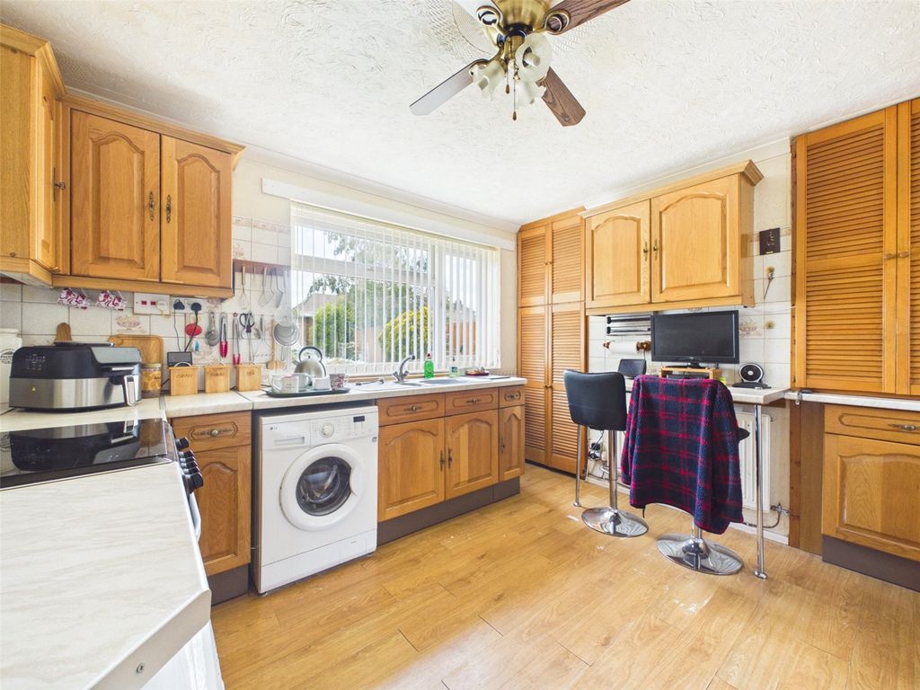 Property photo 3 of 18 Picture No. 16