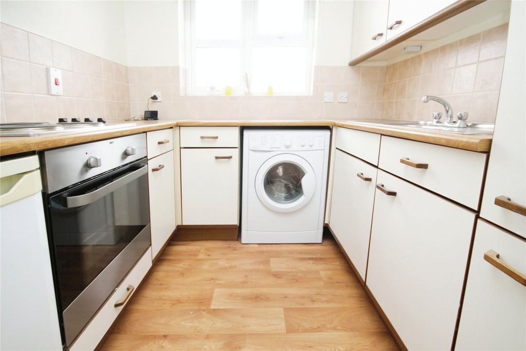 Property photo 2 of 6 Picture No. 05