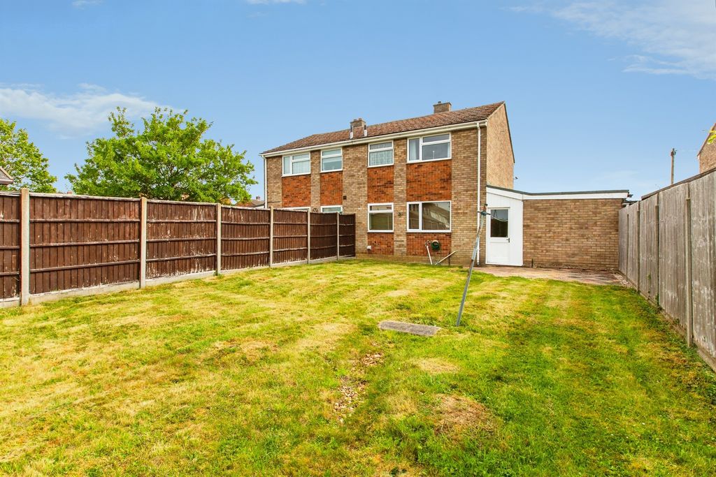 Property photo 2 of 18