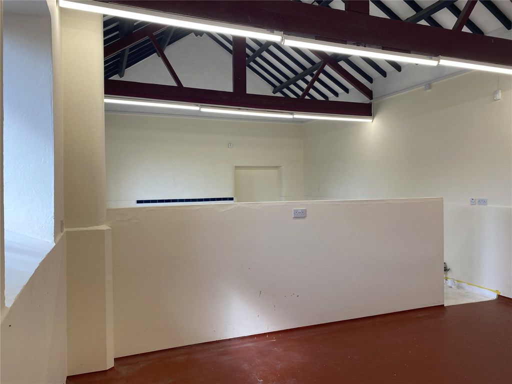 Property photo 3 of 5 Picture 3