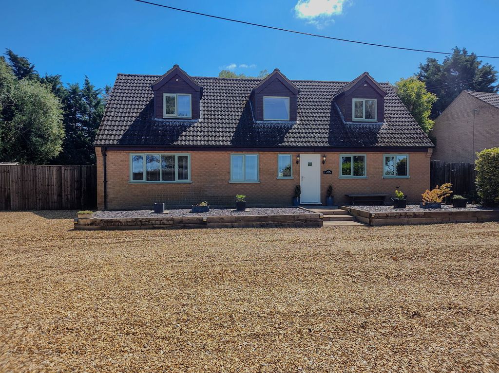 Property photo 3 of 53