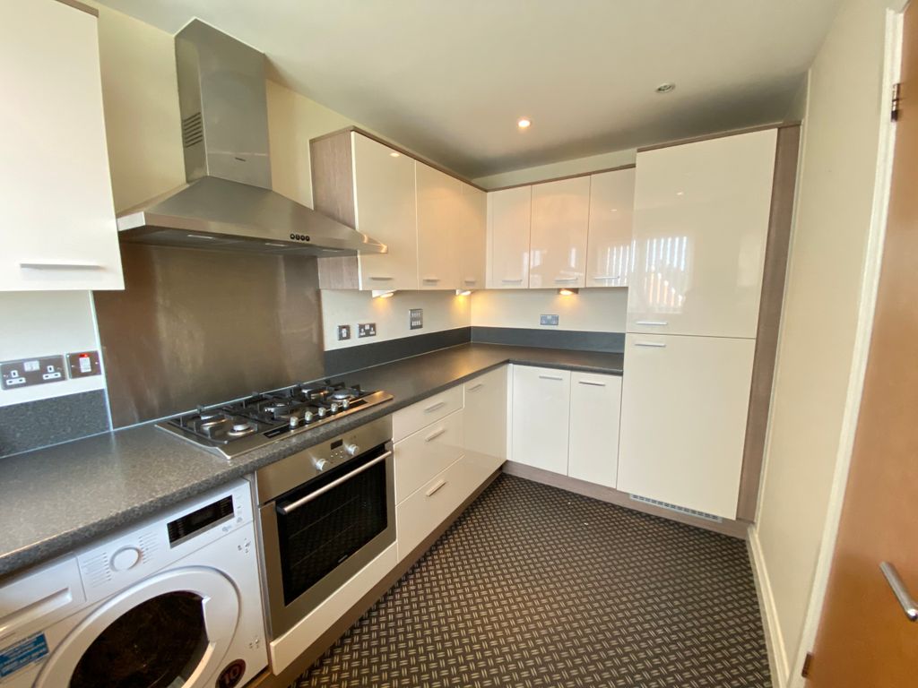 Property photo 3 of 11 Photo 8