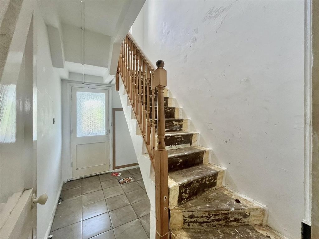 Additional image 4 of 2 bed flat for saleCoronation Road, Portland DT5