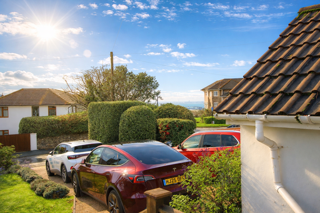 Property photo 2 of 16 001