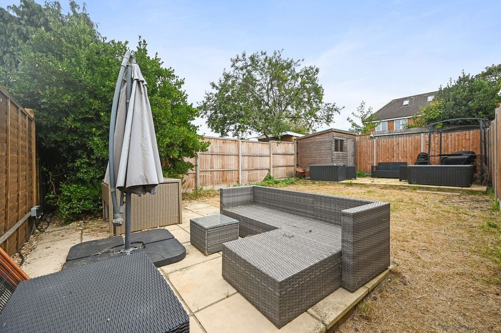 Property photo 3 of 11