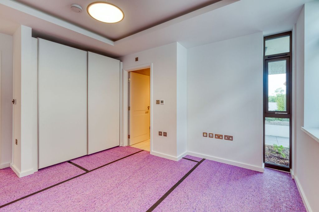 Additional image 17 of 2 bed flat for sale2 Elizabeth House - The Waves, Grouville JE3