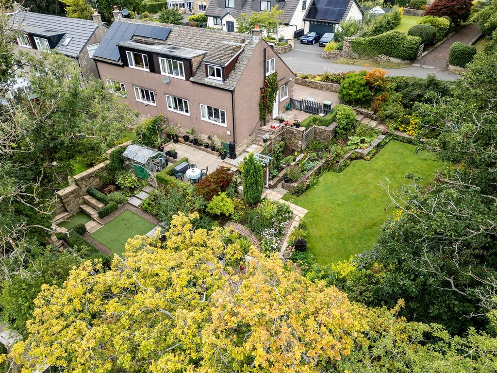 Property photo 1 of 33