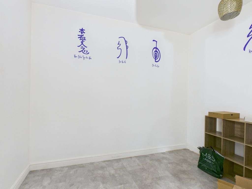 Property photo 3 of 4 Cam03729G0-Pr0218-Still001