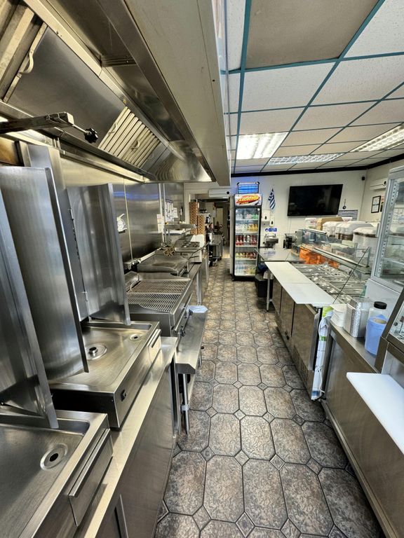 Property photo 2 of 8 Img_9336.Jpg