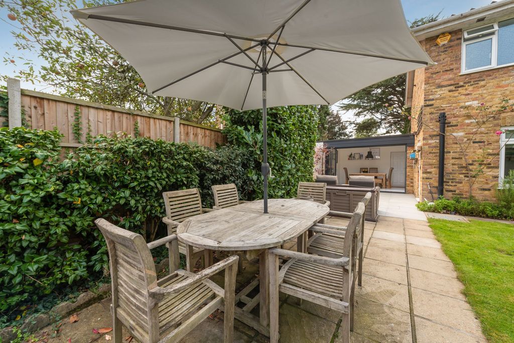 Additional image 13 of 4 bed detached house to rentKimber Close, Windsor SL4