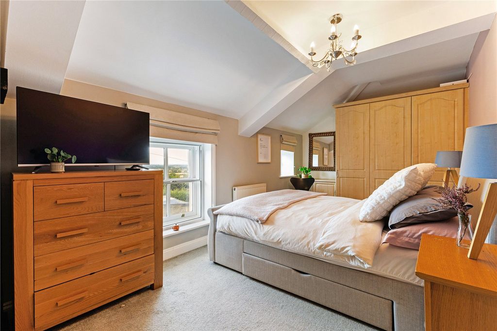 Additional image 13 of 4 bed semi-detached house for saleCroeshowell Hill, Rossett, Wrexham LL12