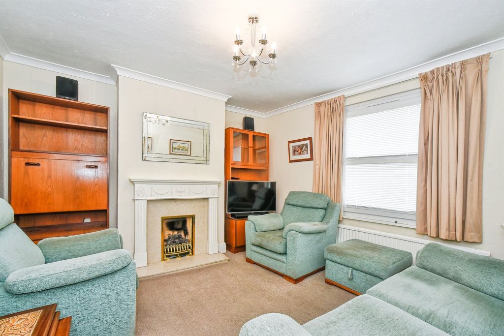 Property photo 2 of 19