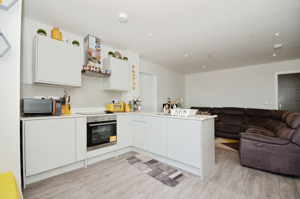 Property photo 3 of 16 Open Plan Living