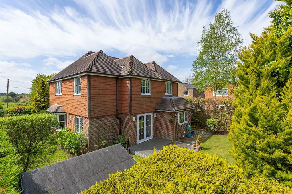 Property photo 1 of 25