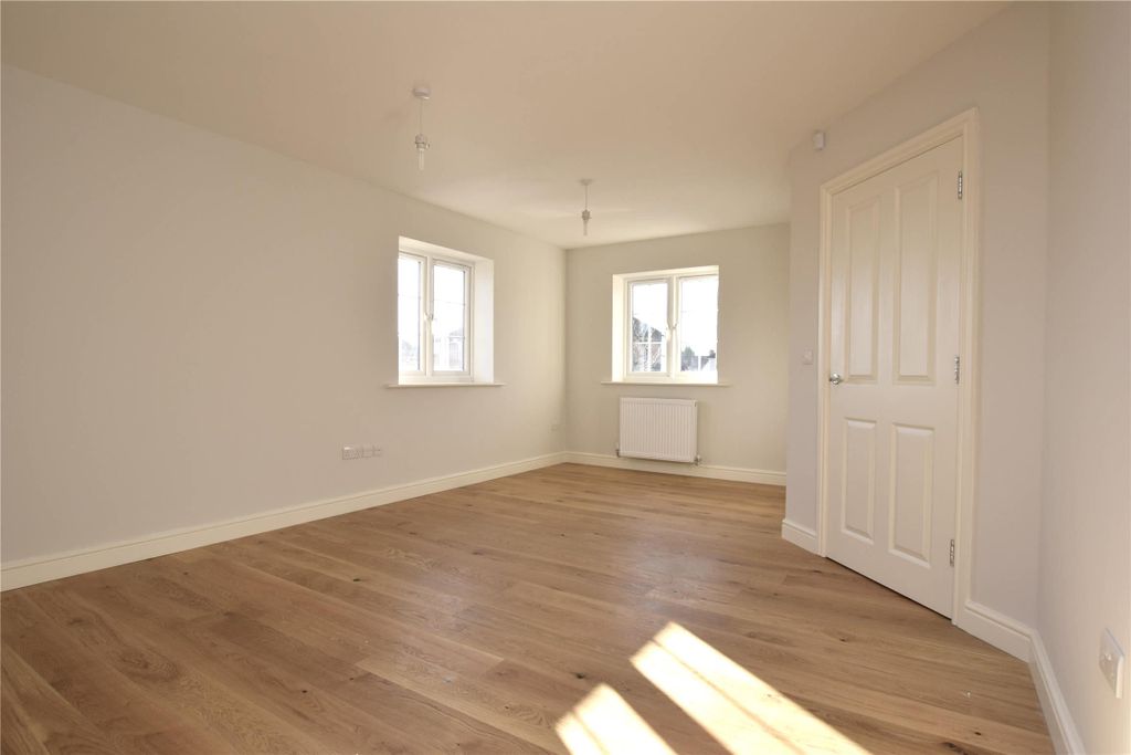 Property photo 2 of 10 Living Room