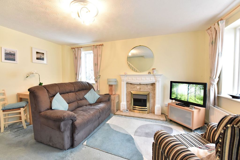 Property photo 3 of 14