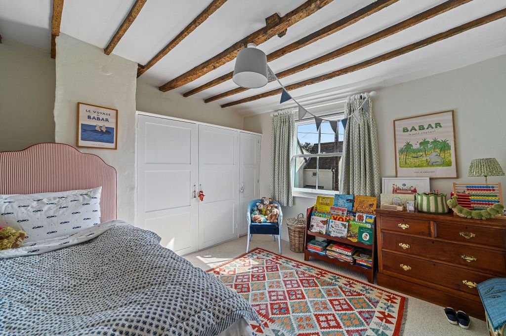 Property photo 3 of 22 Pt-Db(Lh)-16Birchst-5