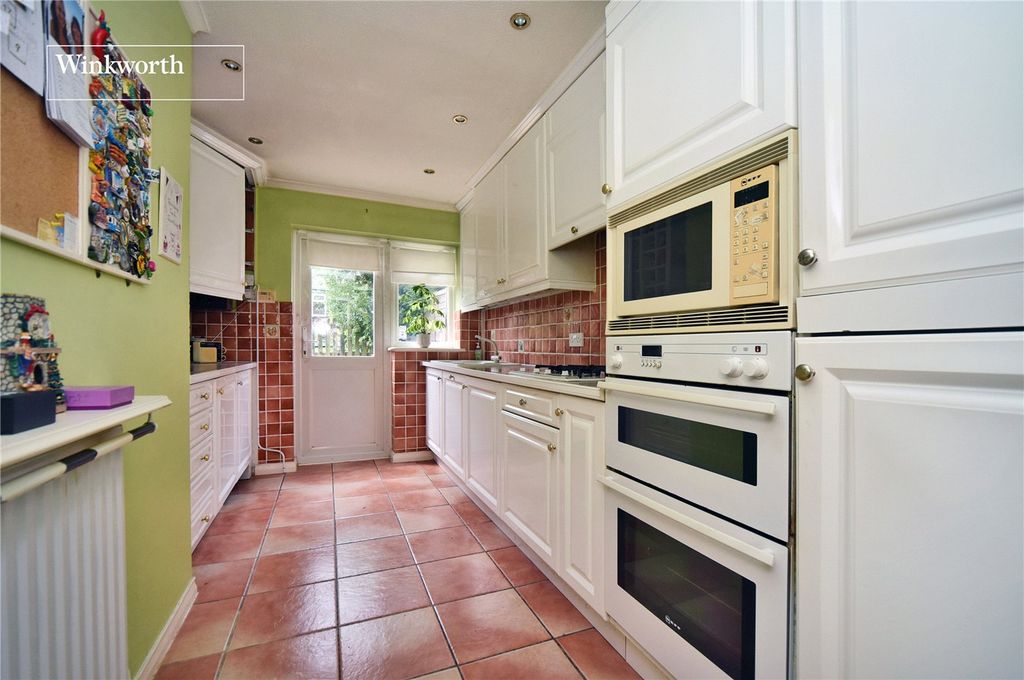 Property photo 3 of 15 Picture No. 04