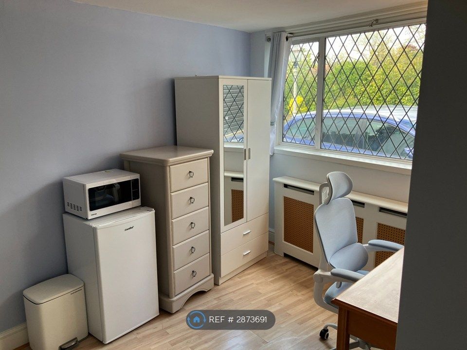 Property photo 3 of 9