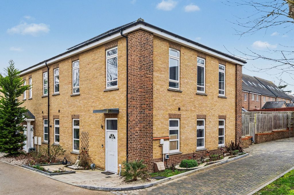 Property photo 2 of 19