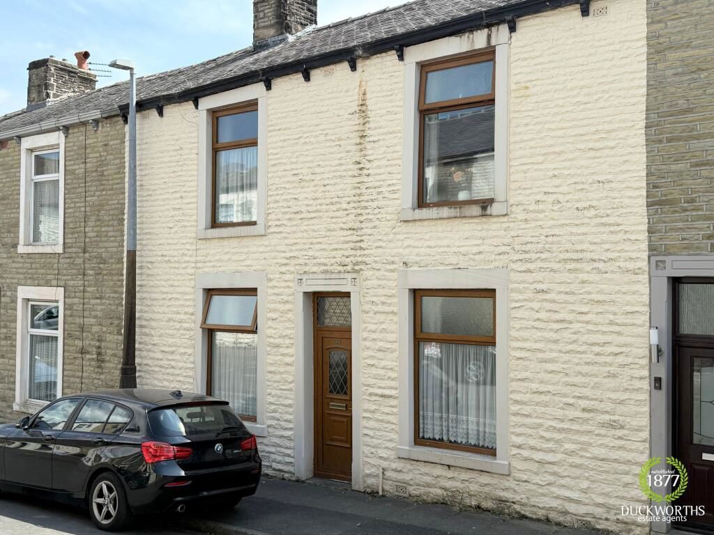 Property photo 1 of 12