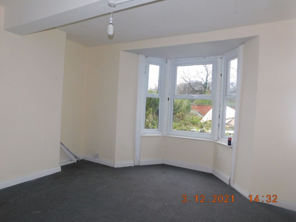 Property photo 1 of 2