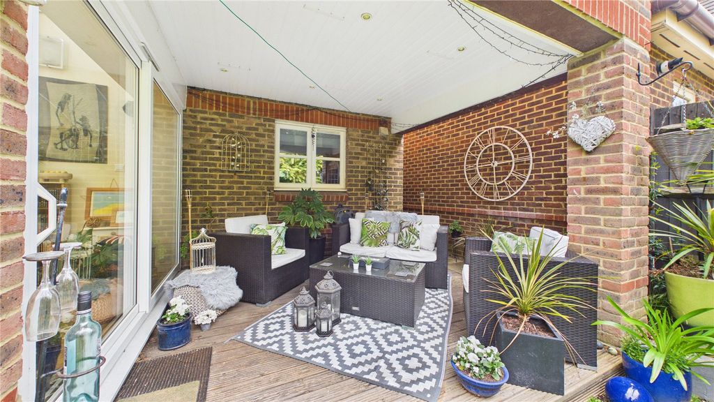 Additional image 17 of 4 bed link detached house for saleLightwater, Surrey GU18