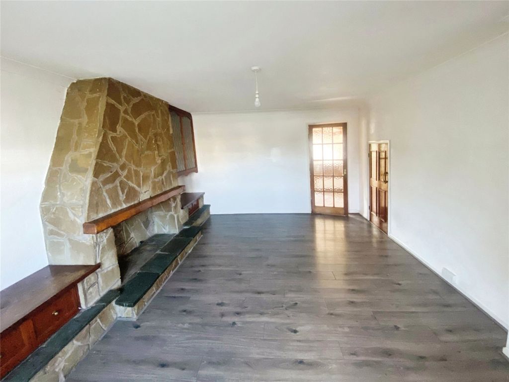 Property photo 2 of 10 Living Room