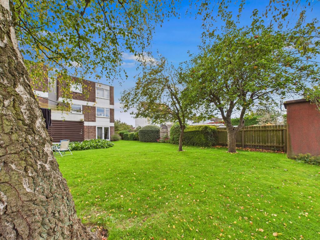 Property photo 2 of 7 4595795