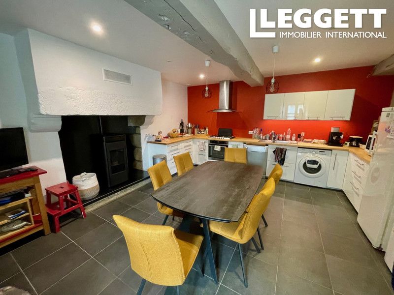 Property photo 2 of 10