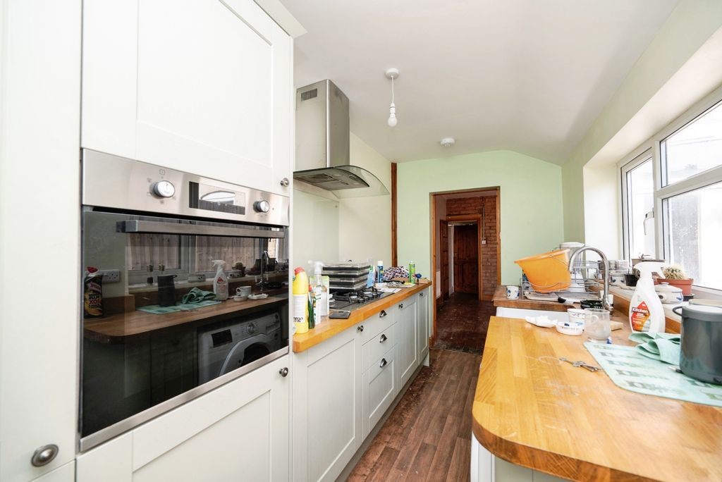 Property photo 2 of 24 Pbox-Img.Jpg