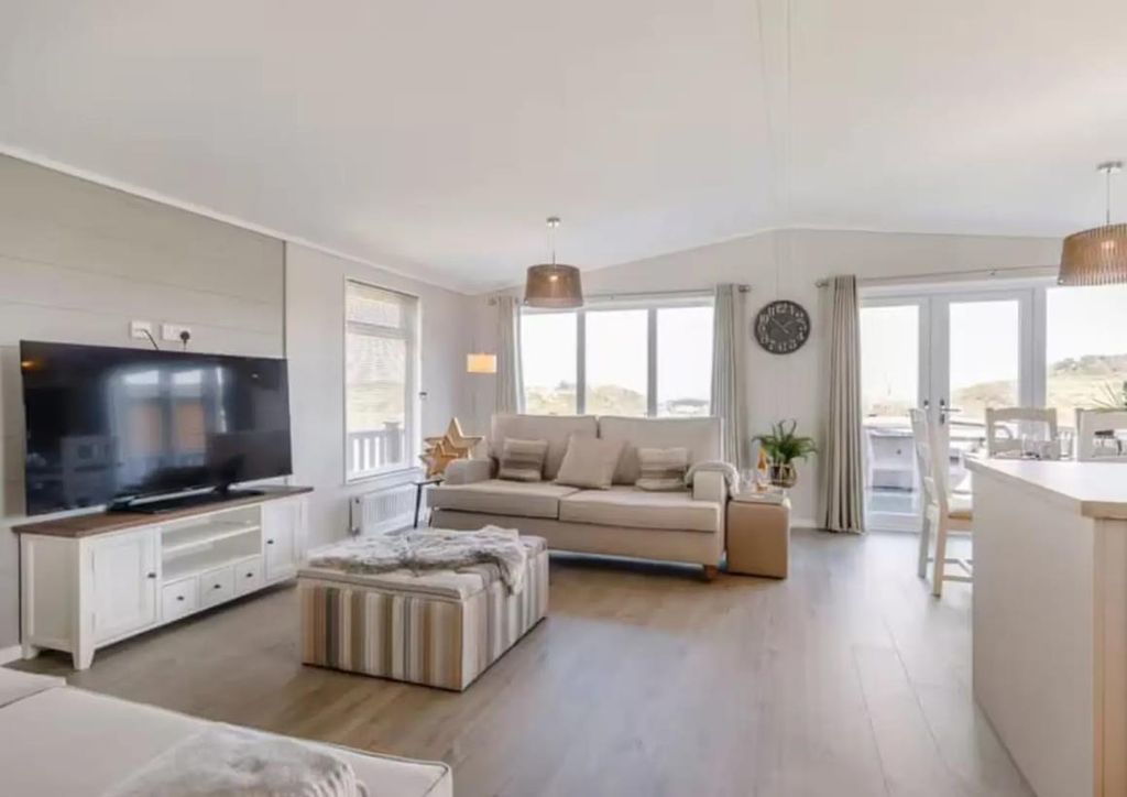 Property photo 3 of 15 Screenshot 2024-12-03 152237.Png