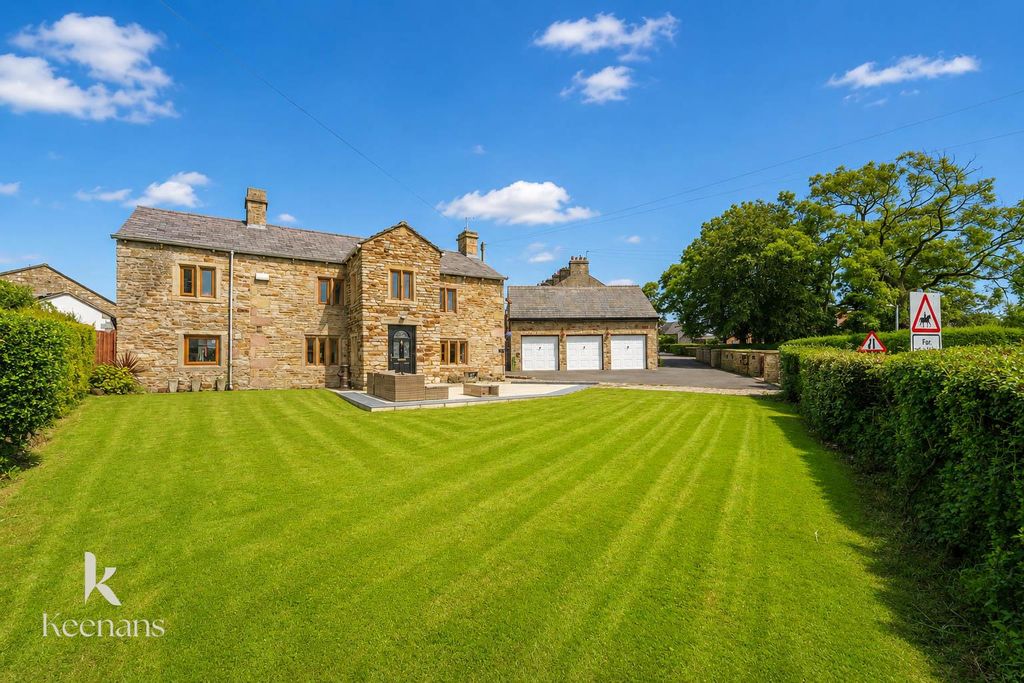 Property photo 1 of 89 11.Jpg