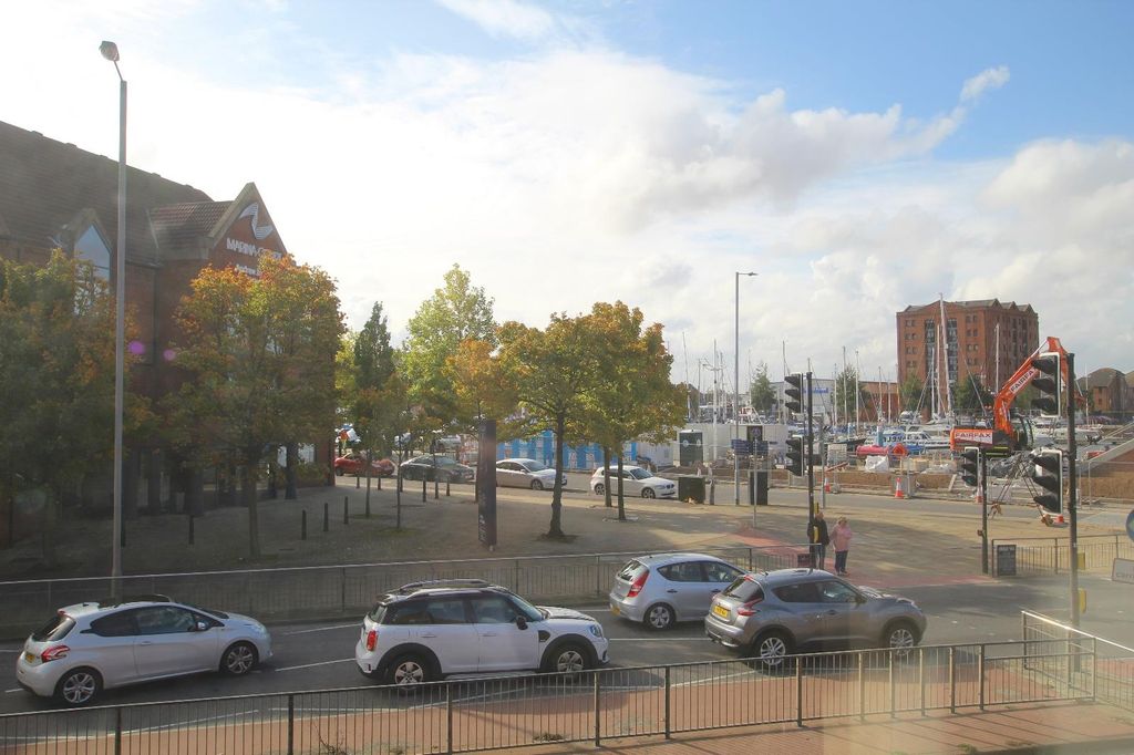 Property photo 1 of 5 External