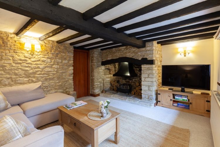 Property photo 2 of 9 208865