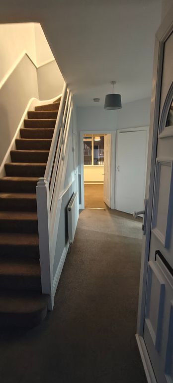 Property photo 2 of 5 Corridor