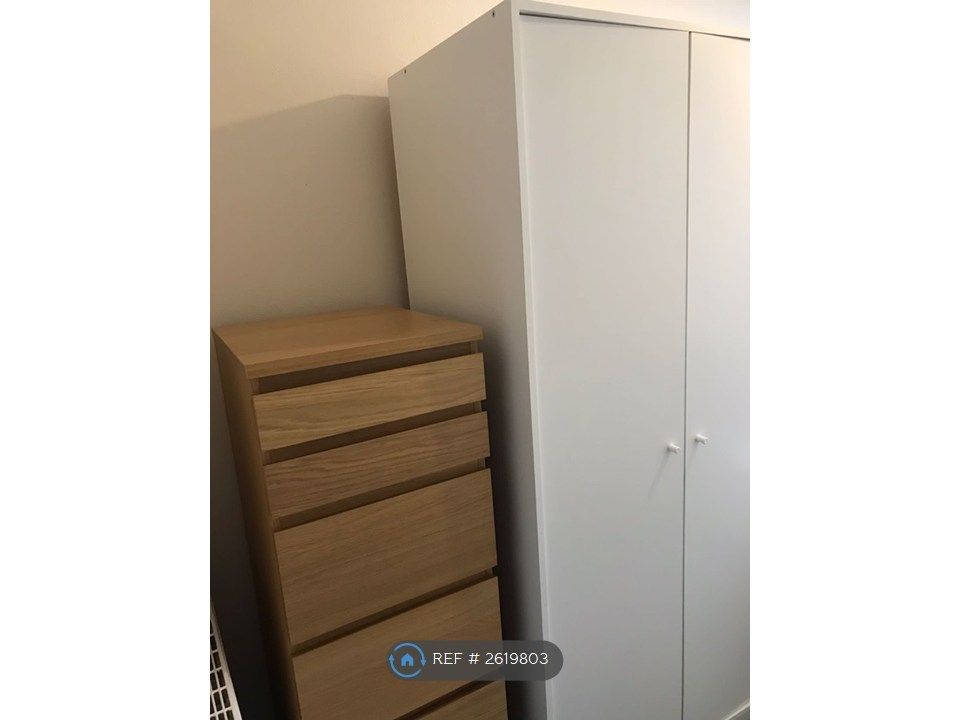 Property photo 3 of 4