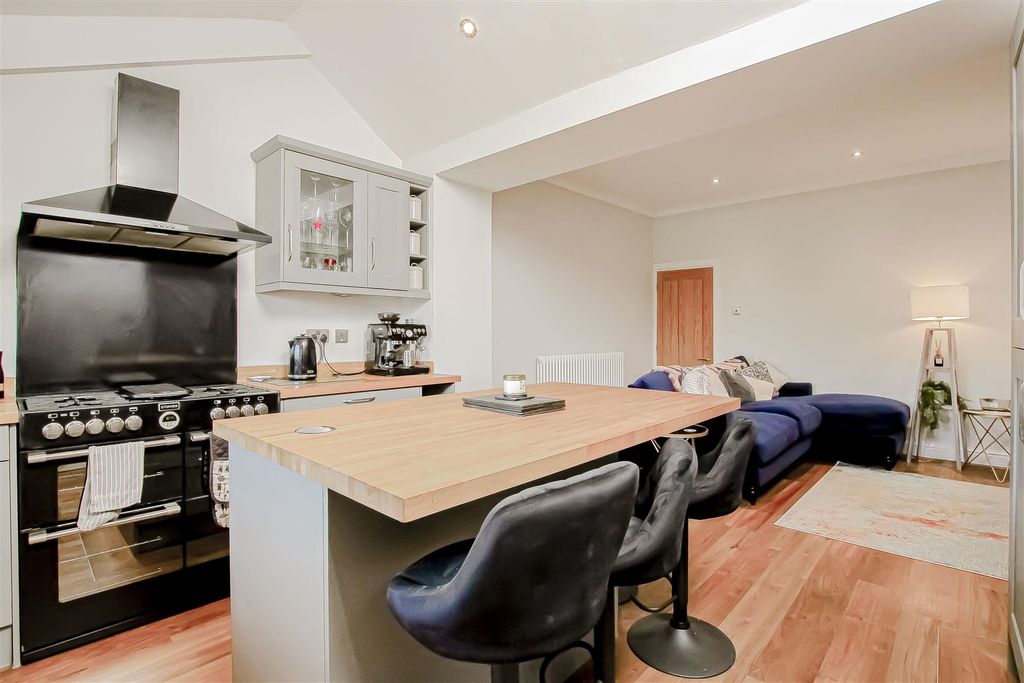 Property photo 2 of 40 2.Jpg