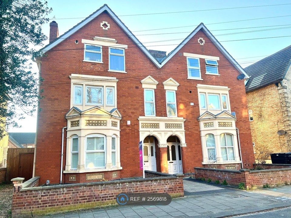 Property photo 1 of 9 Front